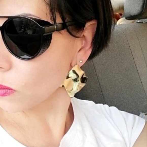 Fashion Gold Stud Earrings, NEW - Picture 4 of 4